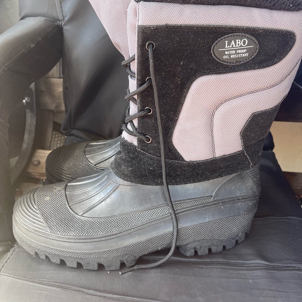 Snow Boots